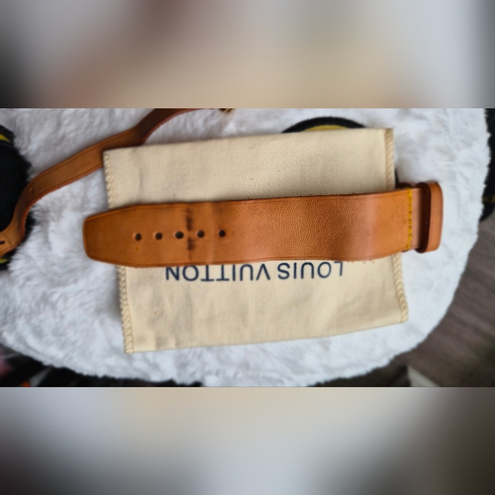 Authentic Louis Vuitton luggage tag and Bracelet set with small dust bag. - Picture 12 of 15